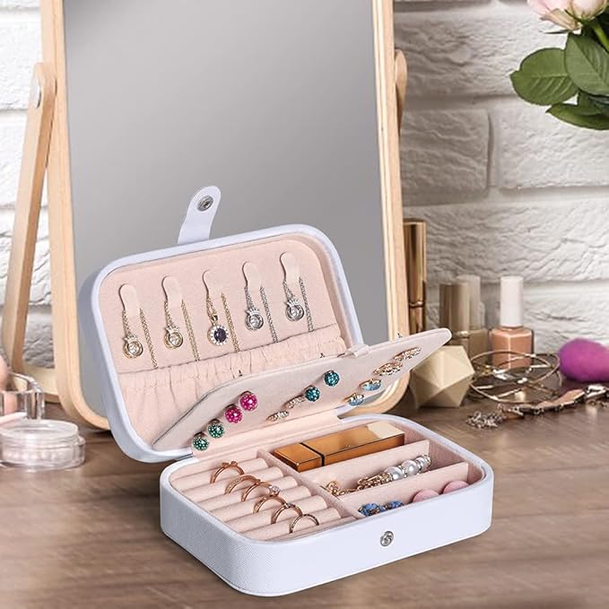 Hatori Travel Jewelry Box, PU Leather Small Jewelry Organizer for Women Girls, Portable Mini Travel Case Display Storage Hold