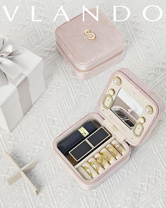 Vlando Preppy Stuff for Teen Girls, Girls Jewelry Box, Teen Girl Chid Gifts Trendy Stuff, Monogrammed Gifts Travel Jewelry Ca